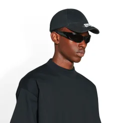 Berretto Hand-drawn Bb Icon in Nero