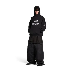 Hoodie Ai Generated Medium Fit in Nero/bianco