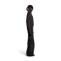 Pantaloni Flared Cargo in Nero
