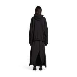 Round Hoodie Back Flip Oversize in Nero/bianco